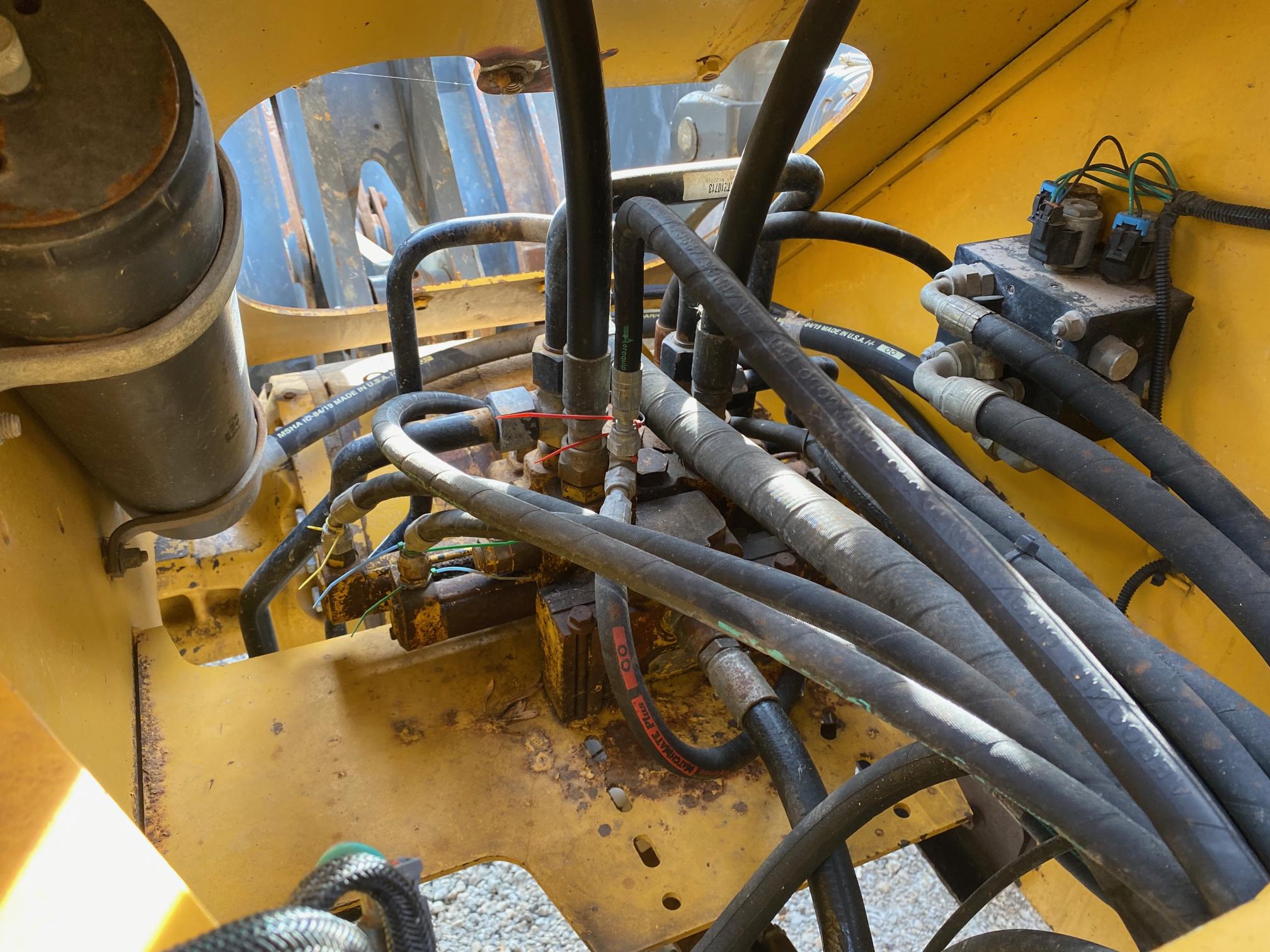 2004 DEERE 544J - Image 17